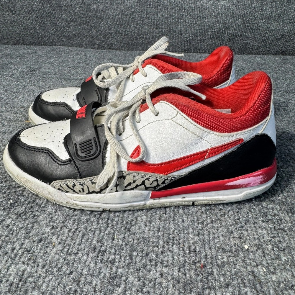 Jordan Legacy 312 Low Kids 1.5Y White Red Black CD9055-160 Elephant Print Strap